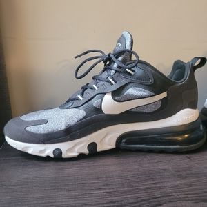 Mens Nike 270 React Sneakers